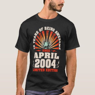 Vintage Guitarist Guitar Born April 2004 19th Bir T-Shirt