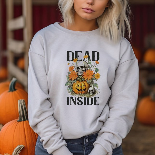 Vintage Halloween Pumpkin and Skul Sweatshirt (Creator Uploaded)