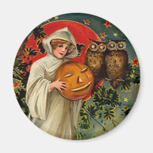Vintage Halloween Round Magnet
