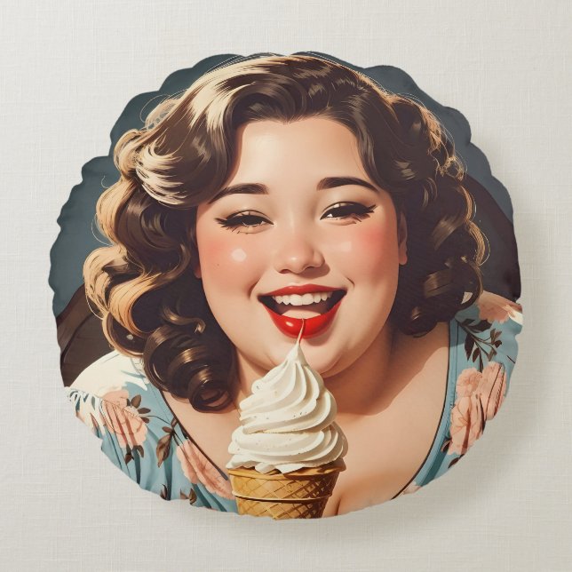 Vintage Happy Woman Eating Ice Cream Round Cushion (Front)