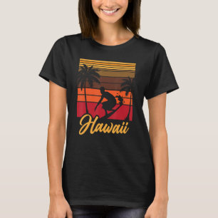 Vintage Hawaii Beach Vacation Surf boarder Surfin T-Shirt