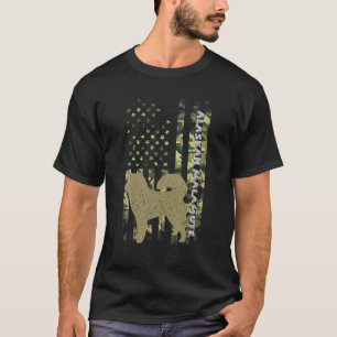 Vintage Hunting Dog Camouflage US Camo Flag Alaska T-Shirt