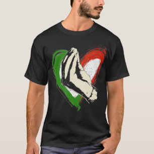 Vintage Italian Flag Heart Italy Love Hand Gesture T-Shirt