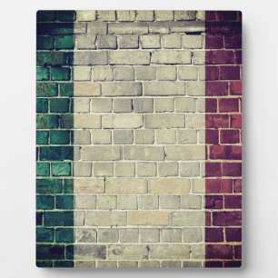 Vintage Italy flag Plaque