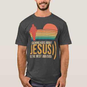 Vintage kindergarten teacher quote fun jesus cross T-Shirt
