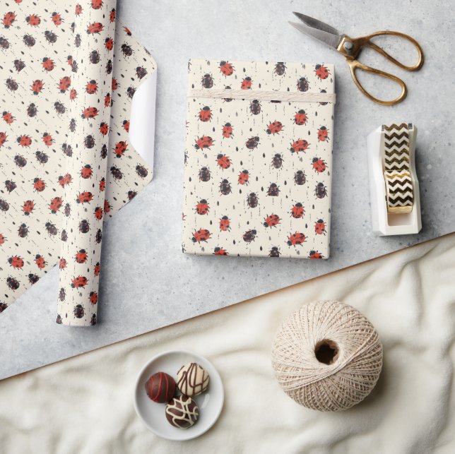 Vintage Ladybug Garden Wrapping Paper (Crafts)