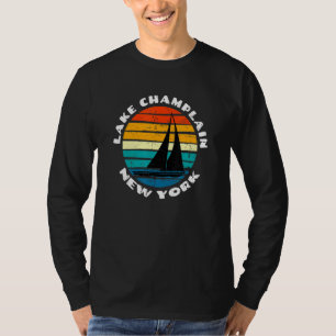 Vintage Lake Champlain New York Sunset Sailboat Si T-Shirt