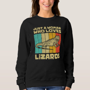 Vintage Lizards Just A Woman Who Loves Lizards Sweatshirt