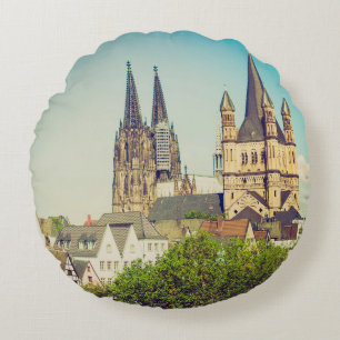 Vintage looking Koelner Dom Cologne Cathedral in K Round Cushion