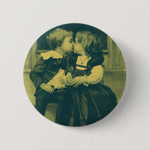 Vintage Love and Romance Photo, Children Kiss 6 Cm Round Badge