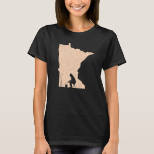 Vintage Minnesota Map Funny Ice Fishing Winter Ice T-Shirt