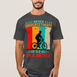 Vintage Never Underestimate An Old Guy On A Bicycl T-Shirt