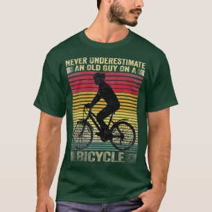 Vintage Never Underestimate An Old Guy On A Bicycl T-Shirt