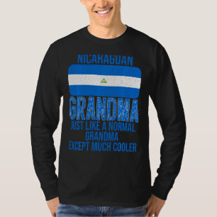 Vintage Nicaraguan Grandma Nicaragua Flag For Moth T-Shirt