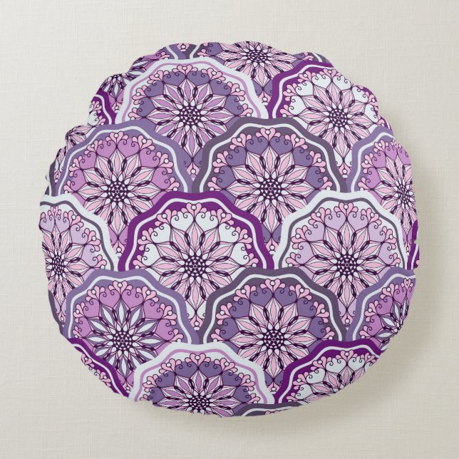 Vintage Pattern Round Cushion (Front)