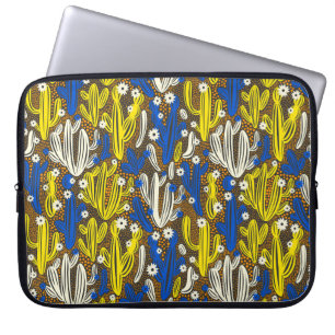 Vintage pattern with cactus on black background. S Laptop Sleeve