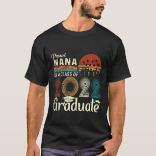 Vintage Proud Nana Of A Class Of 2022 Graduate Sen T-Shirt