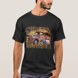 Vintage Red Truck Antique Red Truck Old Truck T-Shirt