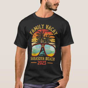 Vintage Retro Family Vacay 2023 Florida Sarasota B T-Shirt