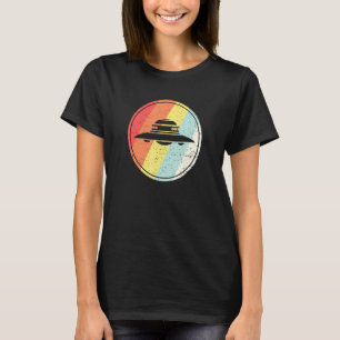 Vintage Retro Flying Saucer Ufo Alien T-Shirt