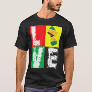 VINTAGE RETRO I LOVE GUYANA FLAG MAP FOR GUYANESE T-Shirt