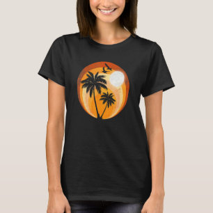 Vintage Retro Palm Tree Sunset Tropical Beach Summ T-Shirt