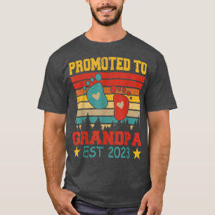 Vintage Retro Promoted To Grandpa EST 2023 Funny P T-Shirt