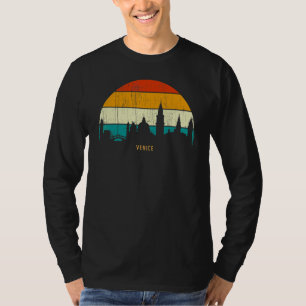 Vintage Retro Style City in Italy skyline cityscap T-Shirt