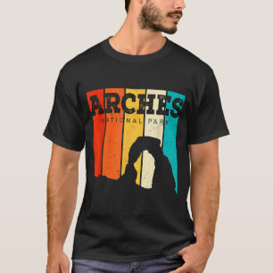Vintage retro style skyline arches utah arches T-Shirt