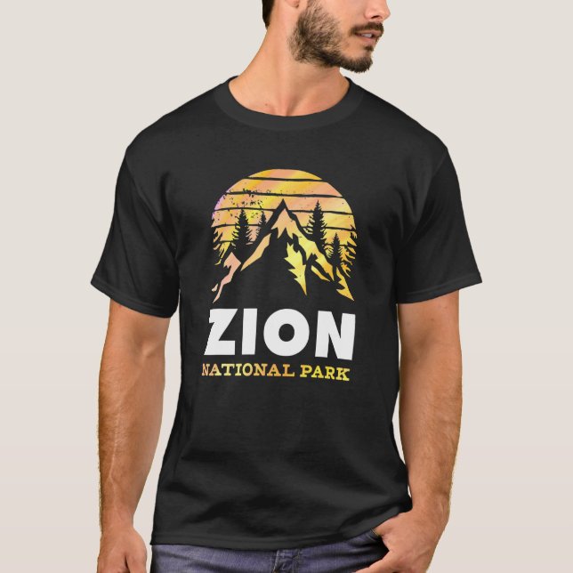 Vintage Retro Zion National Park Utah T-Shirt (Front)