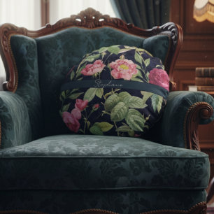 Vintage Roses On A Dark Blue Velvet Design Name Round Cushion