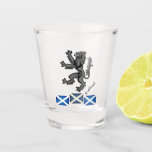 Vintage Scotland & Scottish Flag patriot / sports Shot Glass<br><div class="desc">Elegant Vintage Scotland party shot glass with Rampant lion,  Scottish Flag for patriots,  Scotts and sport fans - love my country,  whiskey,  holiday,  patriotic gifts for him.</div>