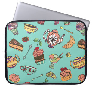 vintage seamless pattern with cakes laptop sleeve