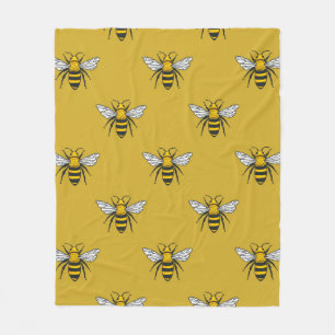 Vintage seamless pattern with yellow bees. Handdra Fleece Blanket