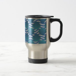 Vintage Seashell And Waves Pattern Travel Mug