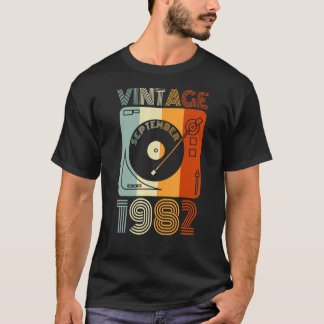 Vintage September 1982 Retro Record Player Birthda T-Shirt