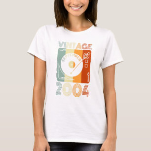 Vintage September 2004 Retro Record Player Birthda T-Shirt