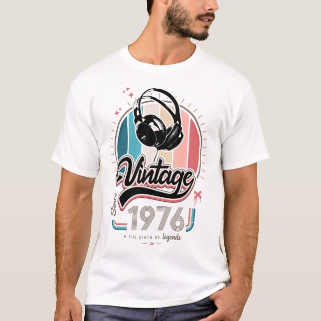 Vintage since 1976 headphones T-Shirt (Front)