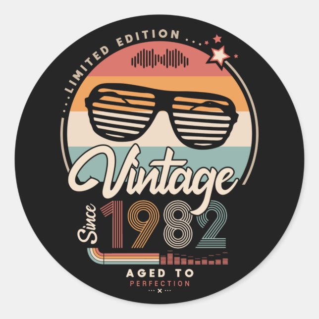 Vintage since 1982 classic round sticker (Front)