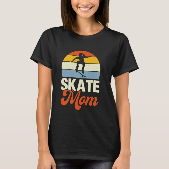 Vintage Skate Mum Skateboarding Love Mama T-Shirt (Front)
