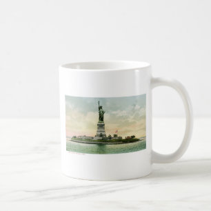 Vintage "Statue of Liberty" Poster. New York. Coffee Mug