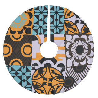 Vintage tiles: intricate decorative details. brushed polyester tree skirt