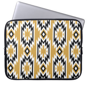 vintage trendy seamless decorative ethnic pattern. laptop sleeve