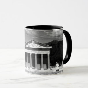 Vintage USA California San Simeon Neptune pool Mug