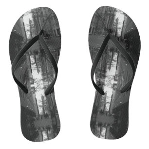 Vintage USA Washington Street Thongs