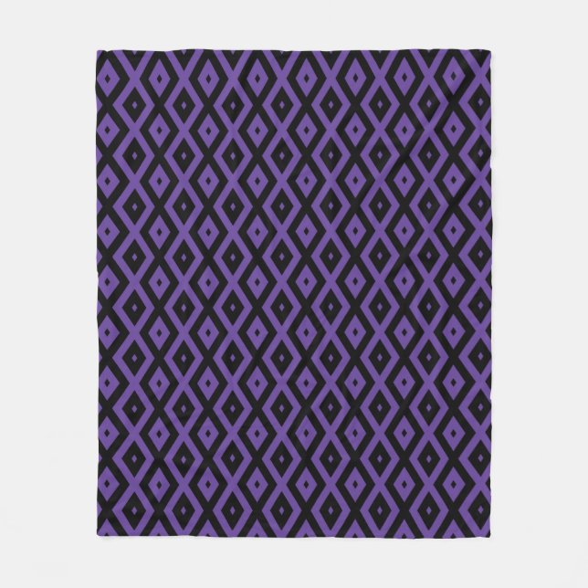 Violet and black diamond pattern fleece blanket (Front)