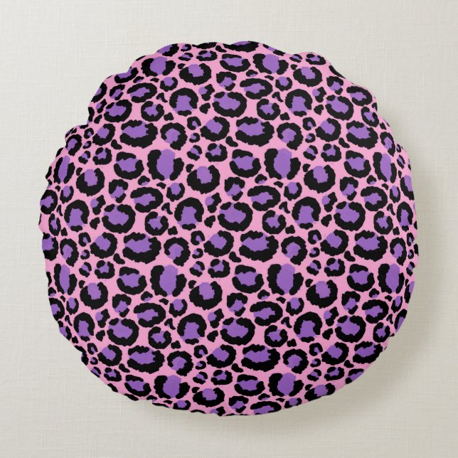 Violet Pink Cheetah Leopard Pattern Animal Lover Round Cushion (Front)