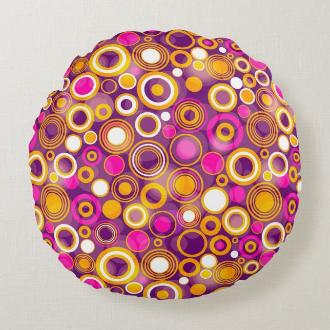 Violet Polka Dot Pattern Round Cushion (Front)