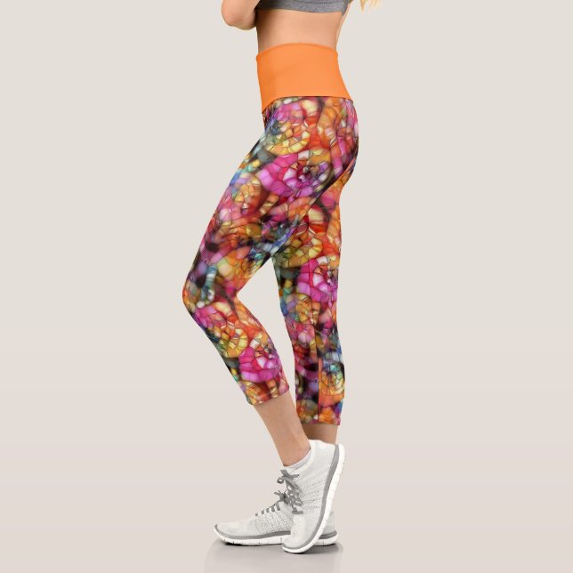 Violet Purple Blue Pink Black Bubbles Art Pattern Capri Leggings (Left)