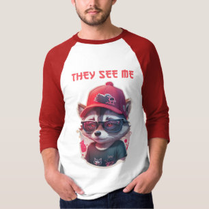 Vivid winking racoon with glasses T-Shirt